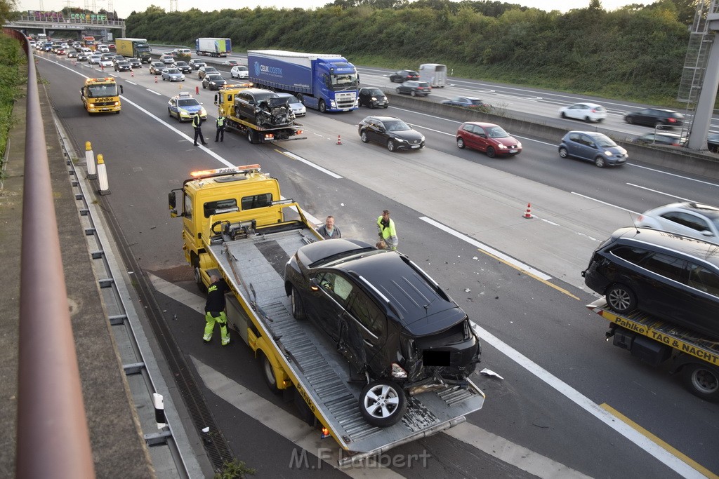 VU mehrere PKW A 3 Rich Oberhausen Hoehe AK Koeln Ost P259.JPG - Miklos Laubert